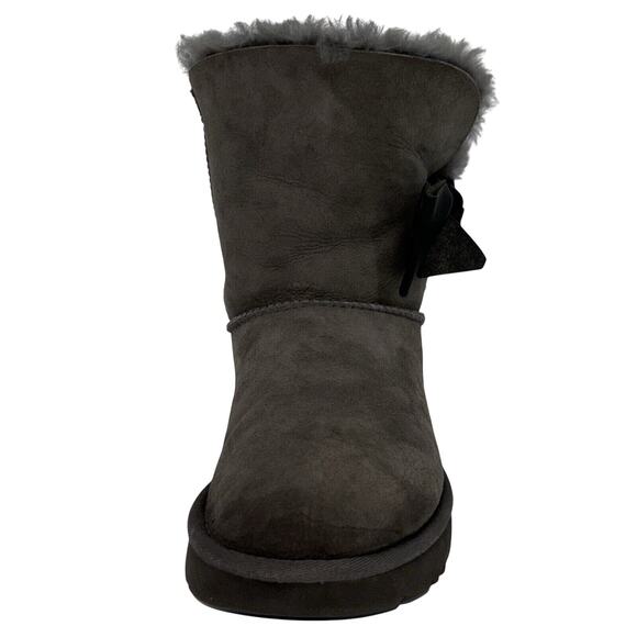 UGG Women's Daelynn Boots Size 8 Charcoal Gray Classic Short Sheepskin Lined Bow - Picture 7 of 11